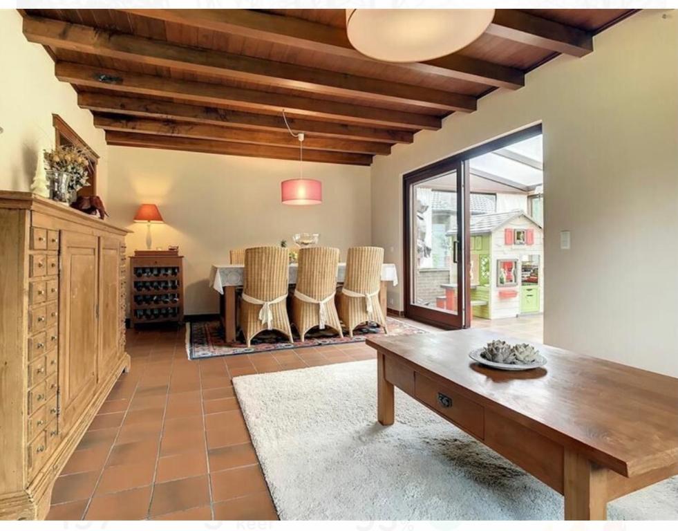 Posezení v ubytování Panoramic Bungalow Sint Gillis-Waas