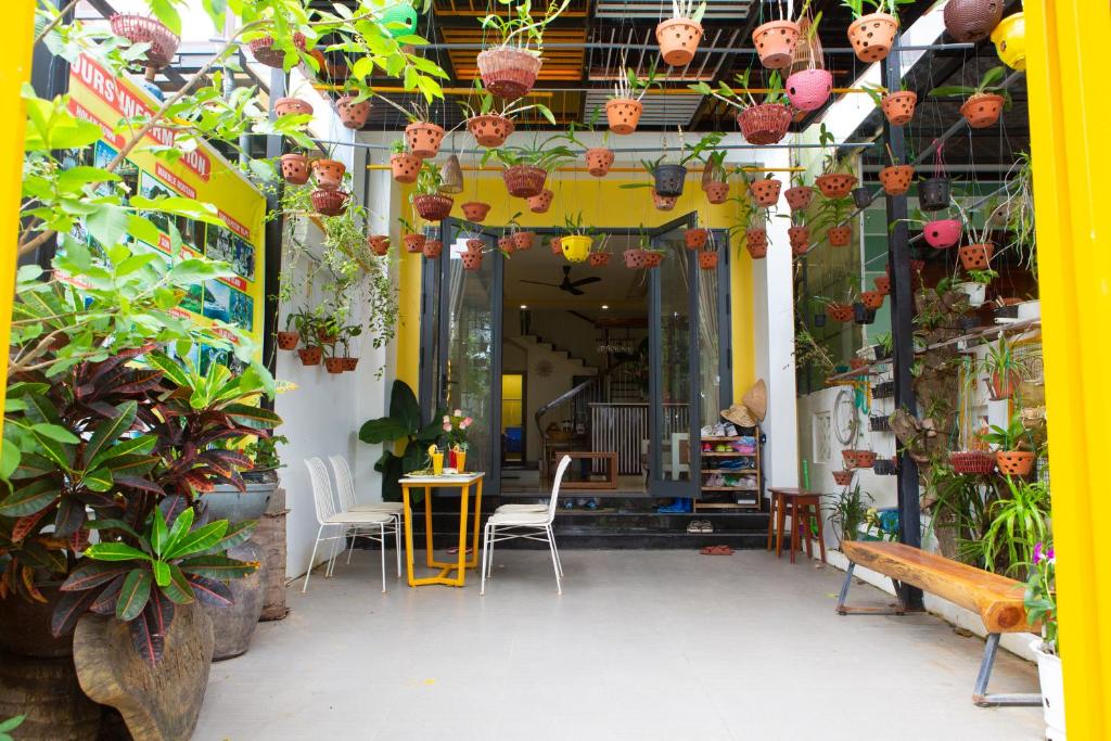 Coral Riverside Homestay & Hostel - 10