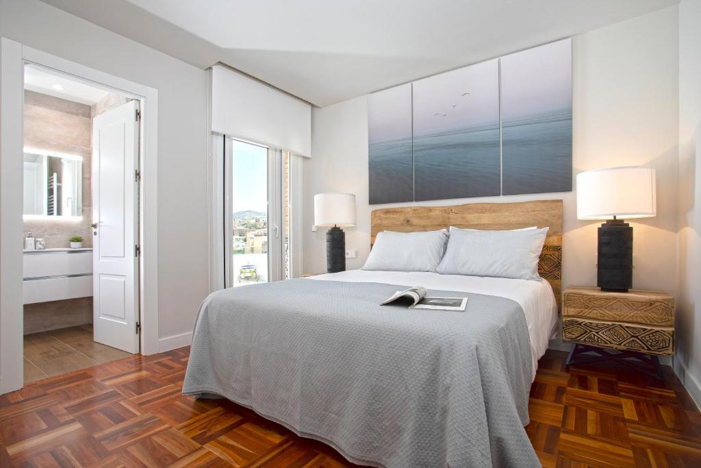 Кровать или кровати в номере Genteel Home Elcano Terrace