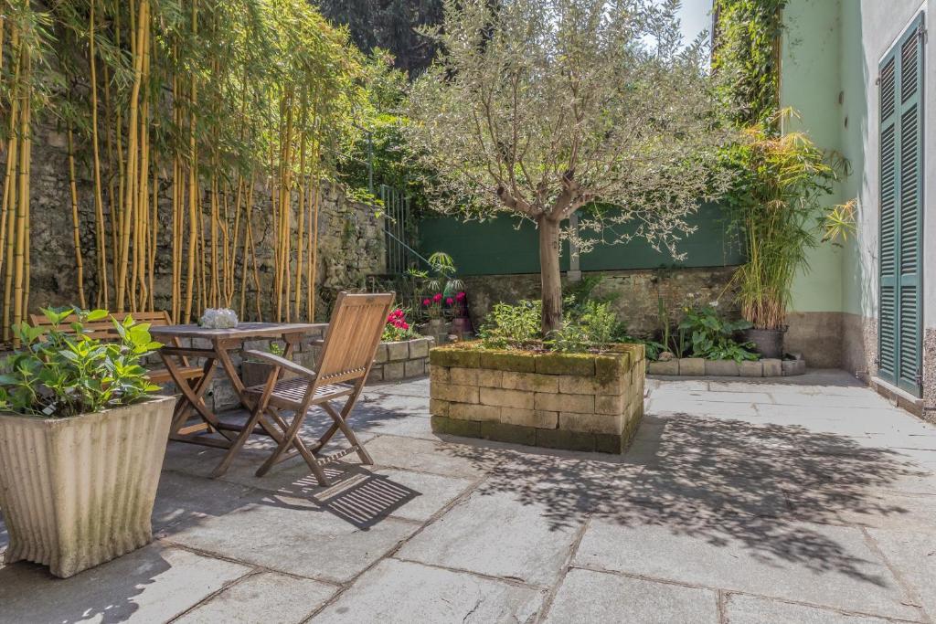 A garden outside Varenna Beach Perledo