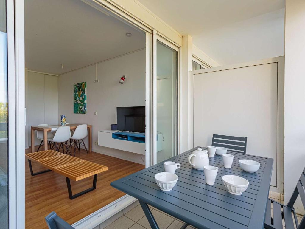 Appartement lumineux avec piscine proche de la mer - FR-1-3-450 - Apartment (4 Adults)