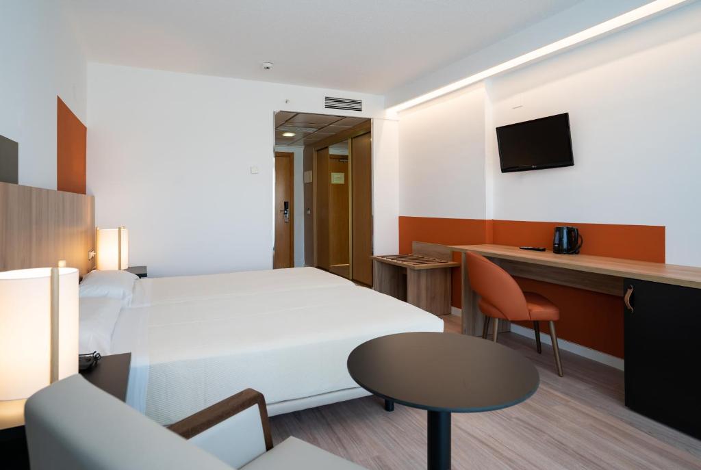 Medplaya Hotel Flamingo Oasis - Double Room - Single Use
