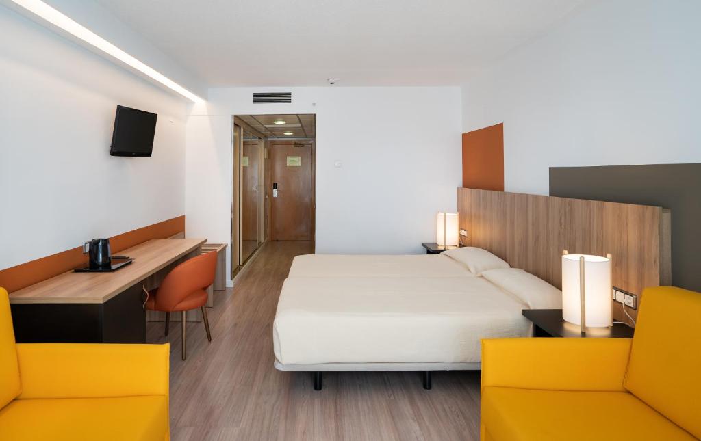 Medplaya Hotel Flamingo Oasis - Twin Room
