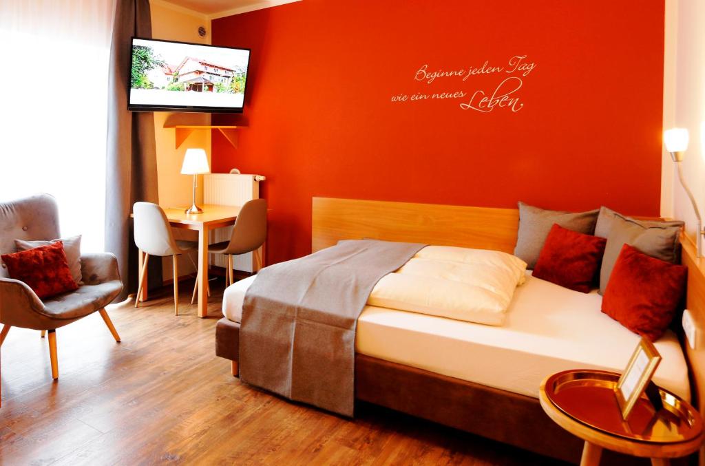 Gästehaus Zehmerhof bei Erding - Single Room With Kitchenette