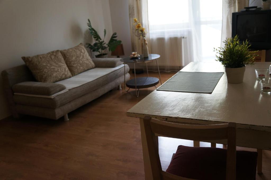 Apartament na Ratajach - Housity