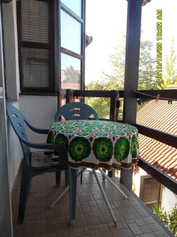 Balkon lub taras w obiekcie Apartmanház Gabriella