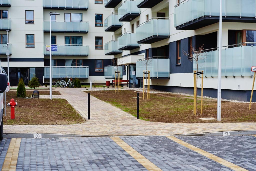 Fotografia z galérie ubytovania Apartament ,, COŚ NIECOŚ ,, Suwałki LOFT, KLIMATYZACJA, PRYWATNY PARKING, MONITOROWANE ZAMKNIĘTE OSIEDLE v destinácii Suwałki
