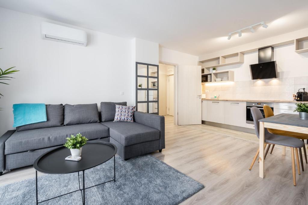 Kuchyňa alebo kuchynka v ubytovaní Szabolcs Apartments