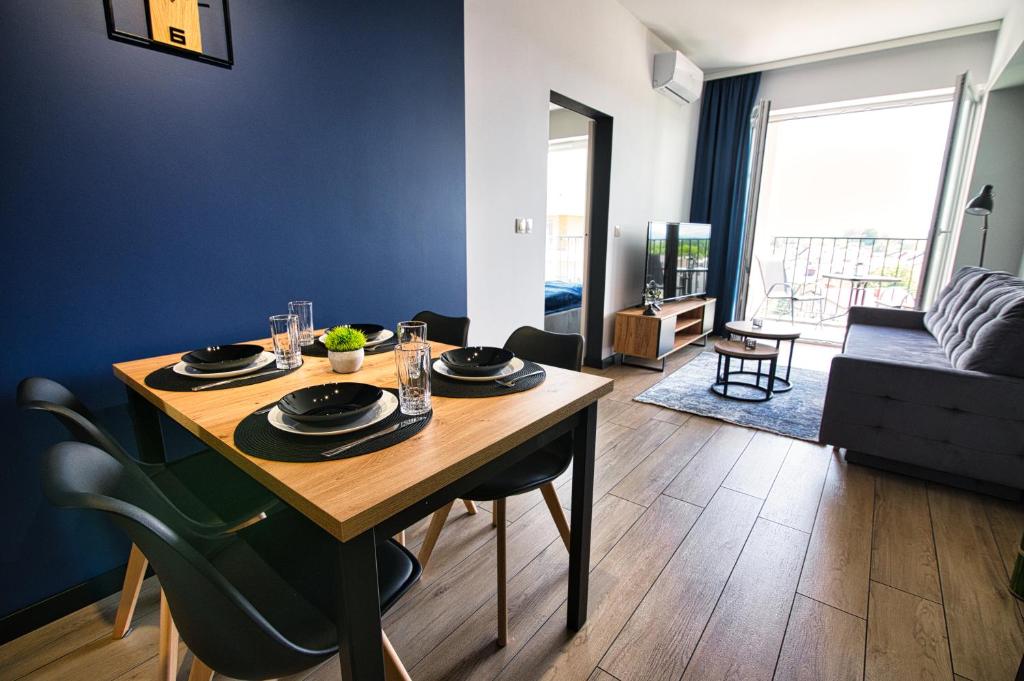 Posedenie v ubytovaní Apartament Timi Zator by Housine