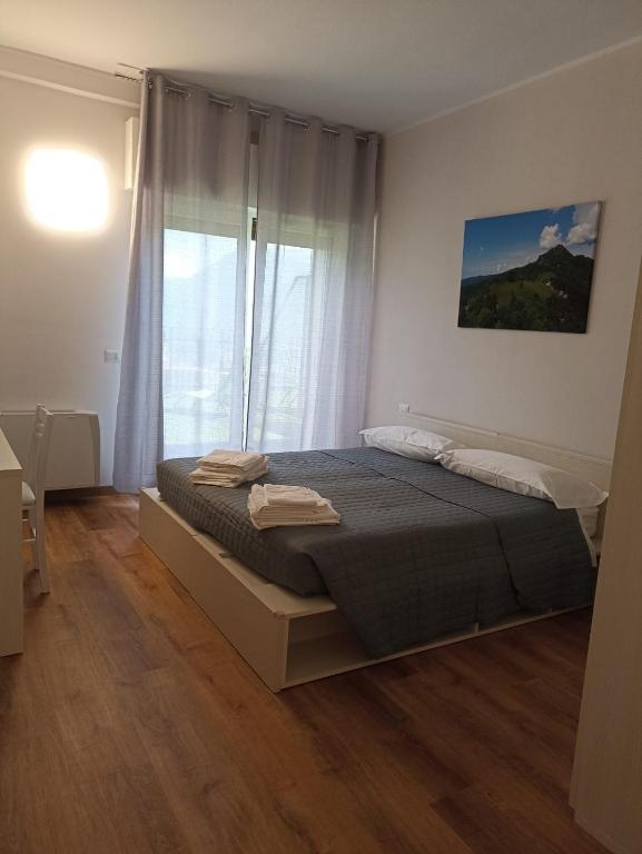 Postel nebo postele na pokoji v ubytování EderaRooms