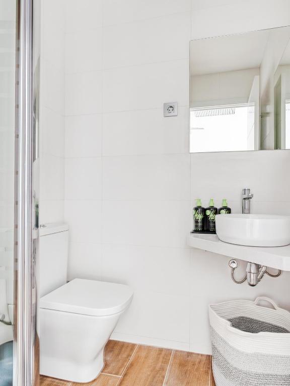 Limehome Barcelona Carrer de Fontcoberta - Digital Access - Resim 45