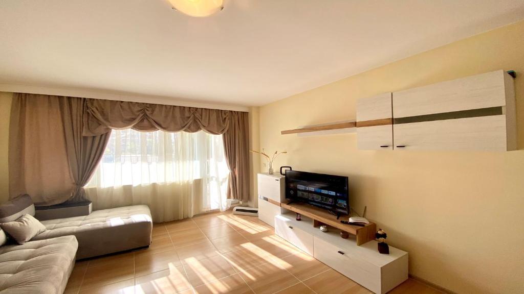 BRATANOV Lifestyle Deluxe Apartment