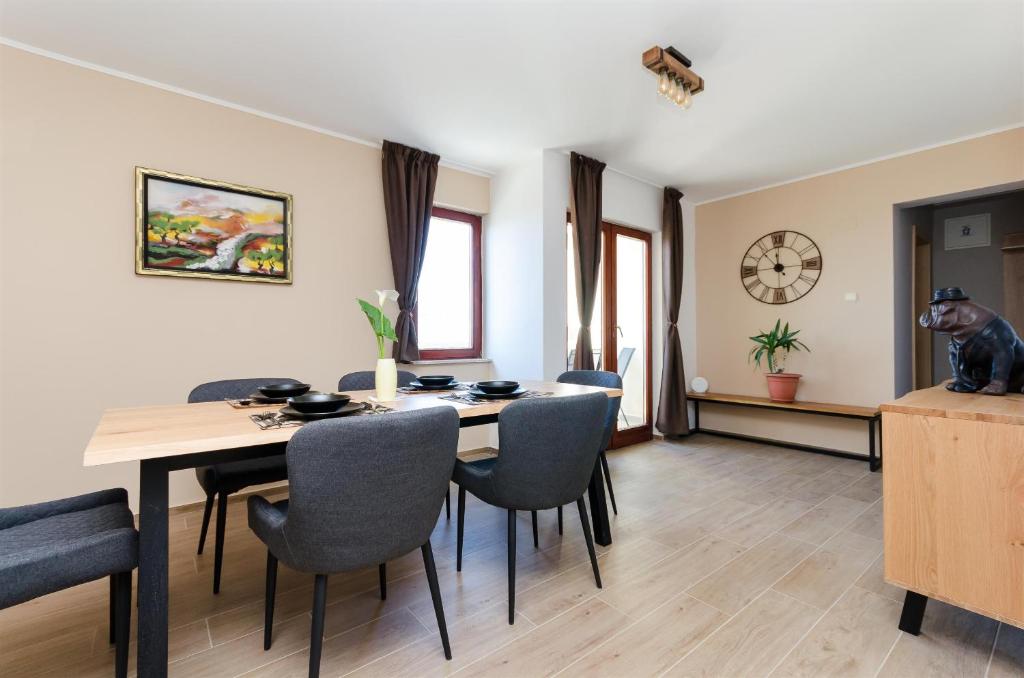 TV a/nebo společenská místnost v ubytování Apartment Slavko