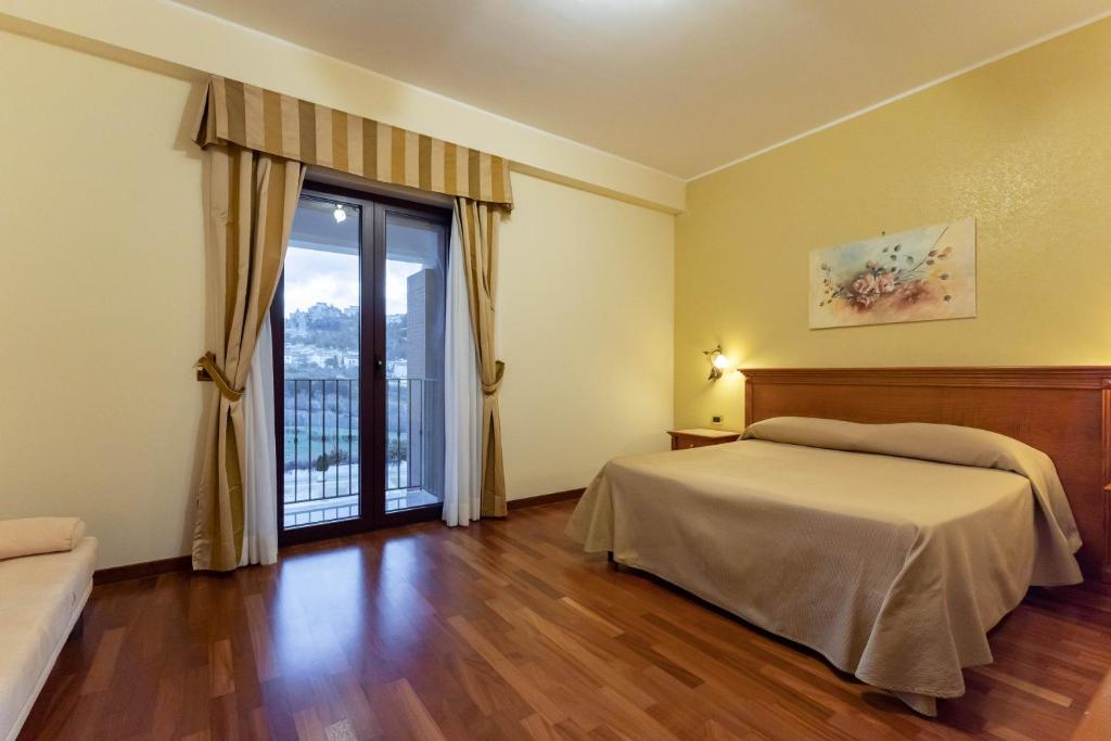Domus Hotel - Camera Queen Con Balcone