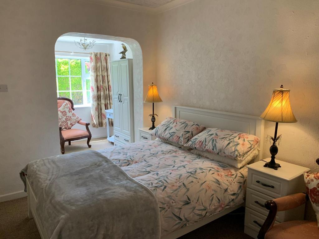 Postel nebo postele na pokoji v ubytování Kilcarragh House