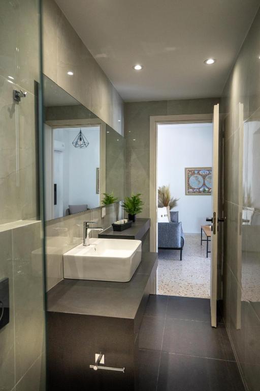 Athens Glance Boutique Apartments - 16