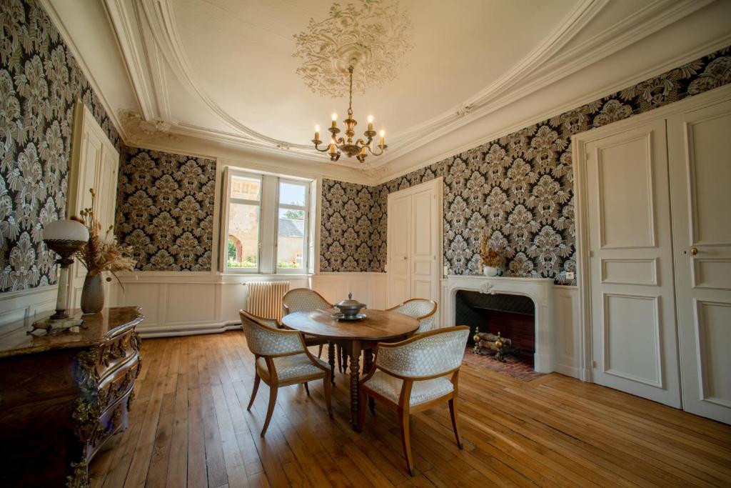 Posezení v ubytování Château Origny - Moulins