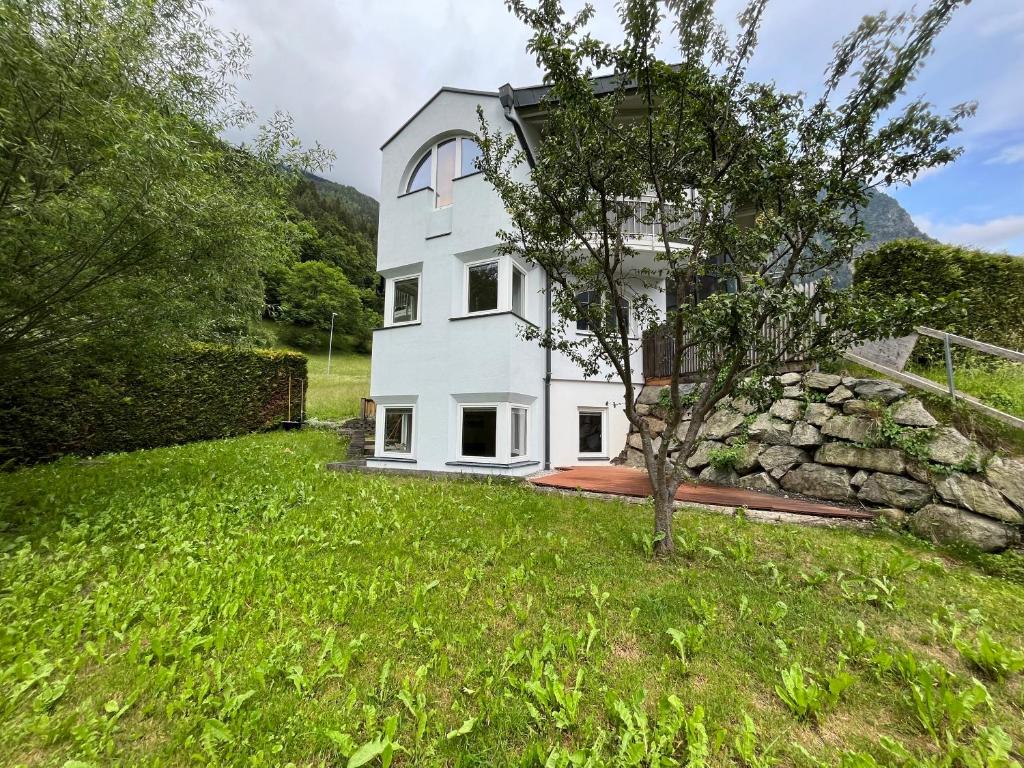 Vonkajšia záhrada v ubytovaní Armelen Villa