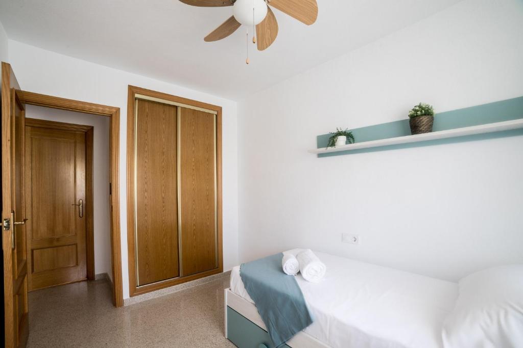 Postel nebo postele na pokoji v ubytování Apto. Jardines del Mar