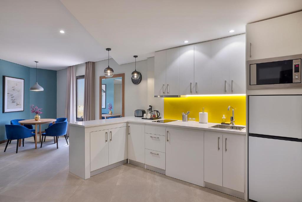 Staybridge Suites - Al Khobar City by IHG - Suite Con 1 Cama Doble Para Fumadores