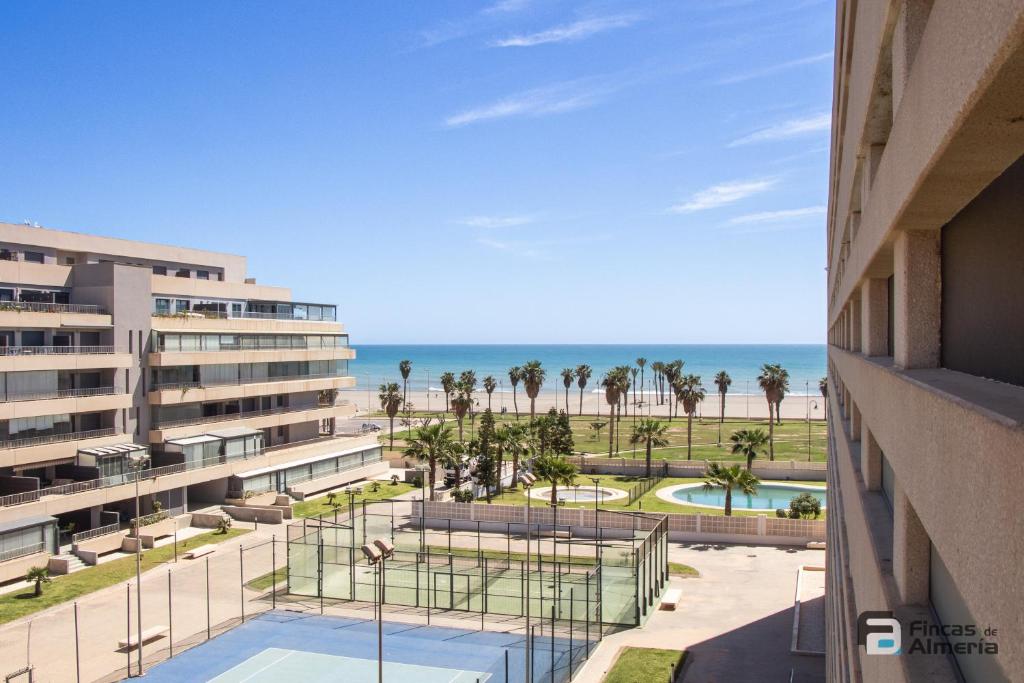Vista de la piscina de Apartamento Residencial Mirador Playa Serena o d'una piscina que hi ha a prop