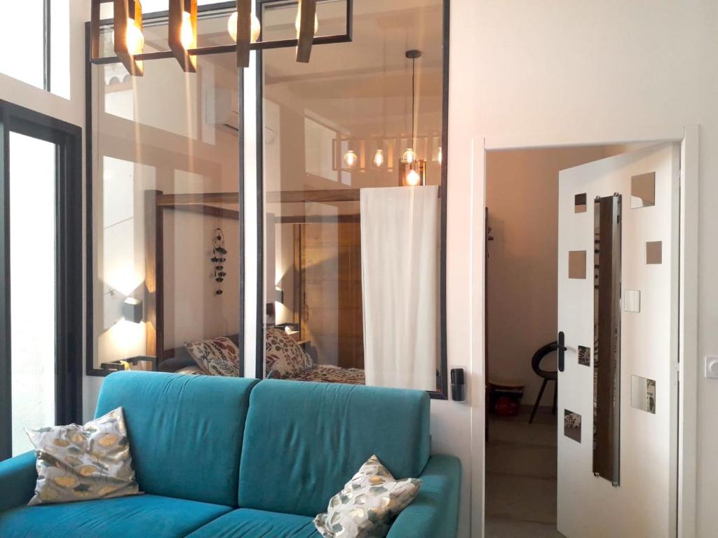 Zdjęcie z galerii obiektu The Ginkgo Collioure : Amazing Private Jacuzzi built in Rock, 20m from the Beach, A/C, WiFi, Patio... w mieście Collioure