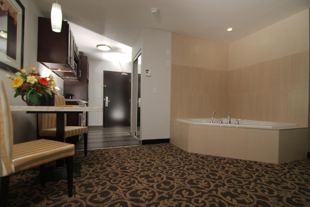 Fotografie z fotogalerie ubytování Paradise Inn and Suites Redwater v destinaci Redwater