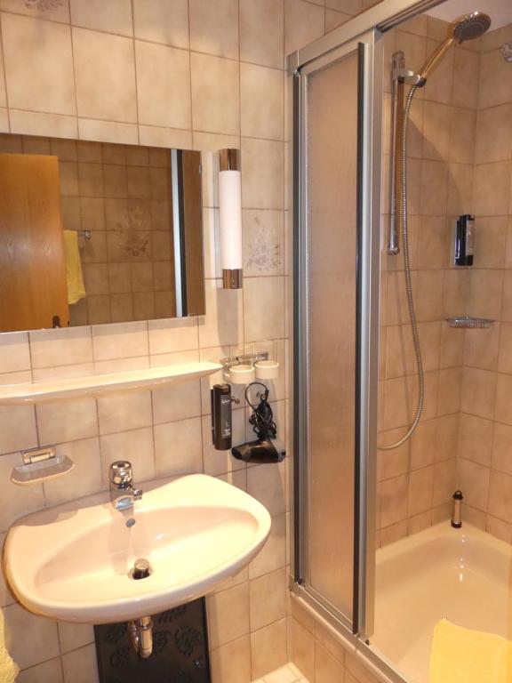 Koupelna v ubytování Schwarzwaldhotel Klumpp