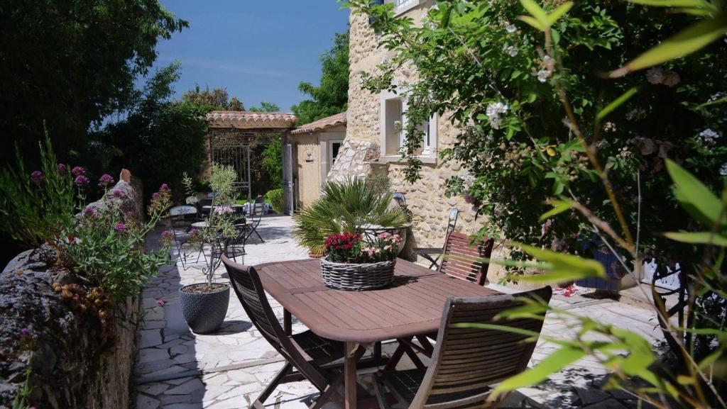 Zahrada ubytování Hôtel La Bastide de Vaison
