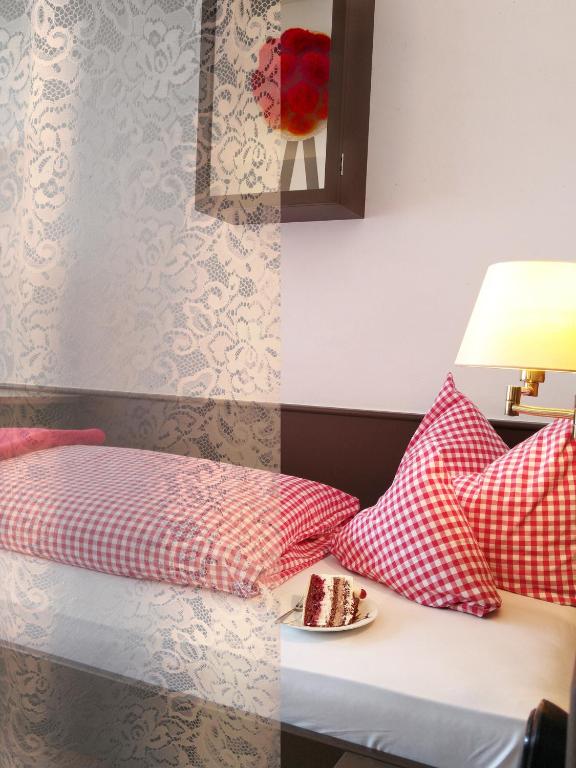 Postel nebo postele na pokoji v ubytování Schwarzwaldhotel Klumpp