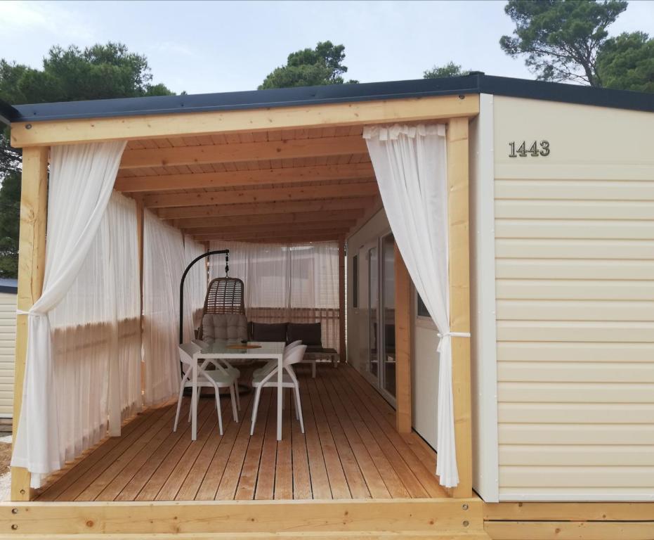 Fotografia z galérie ubytovania RELAX Mobile Home Camp Basko Polje #NEW2022 v destinácii Baška Voda