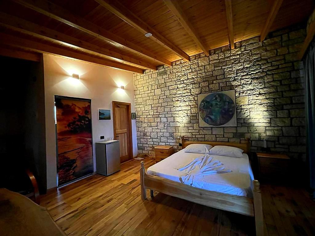Zdjęcie z galerii obiektu Palermiti Luxury Rooms w mieście Himara