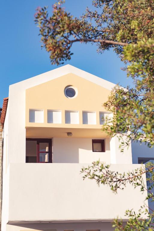 Budova, v ktorej sa apartmán nachádza