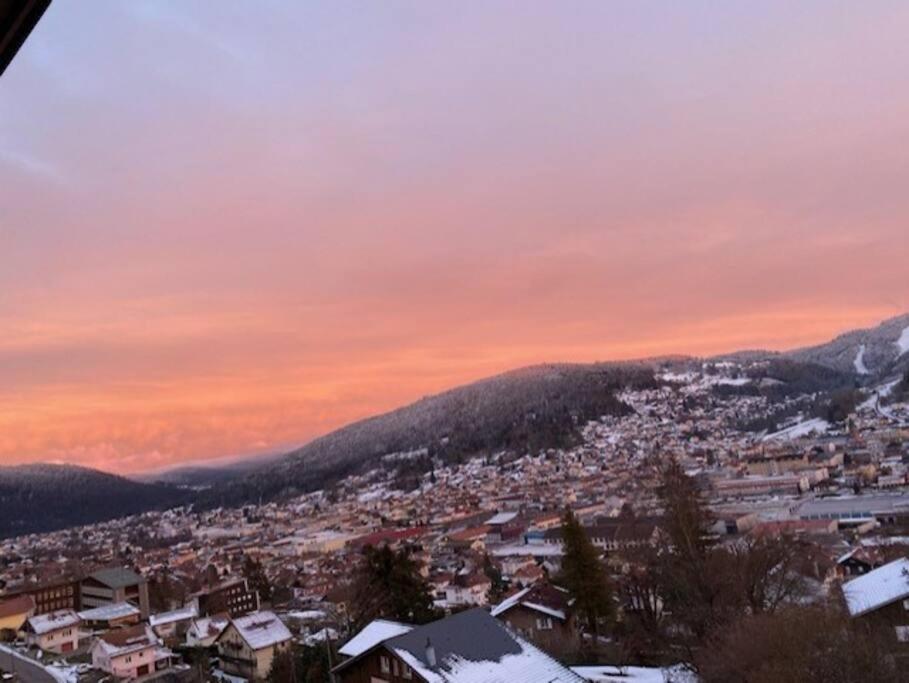 Výhľad na hory alebo výhľad na hory priamo z apartmánu