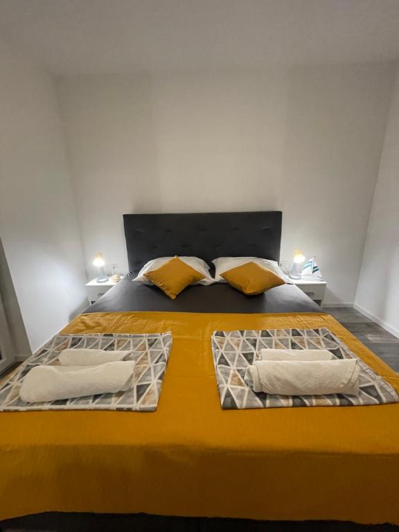 Ліжко або ліжка в номері Villa Iva Vodice