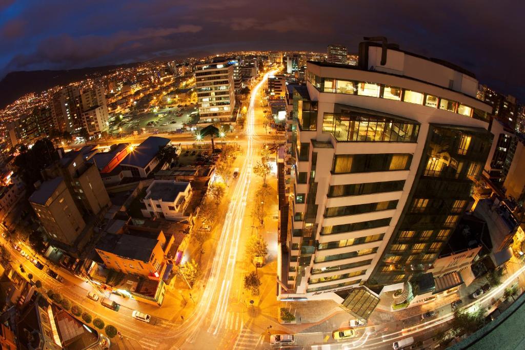 Nespecifikovaný výhled na destinaci Quito nebo výhled na město při pohledu z hotelu