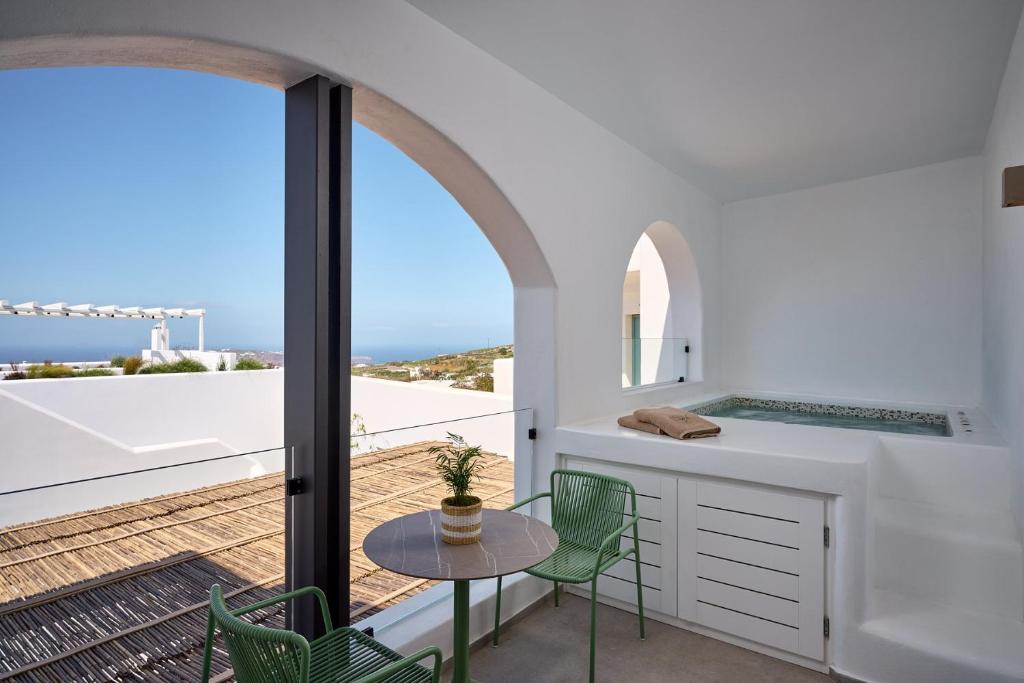 Alleys All-Suite Hotel & Spa - 4