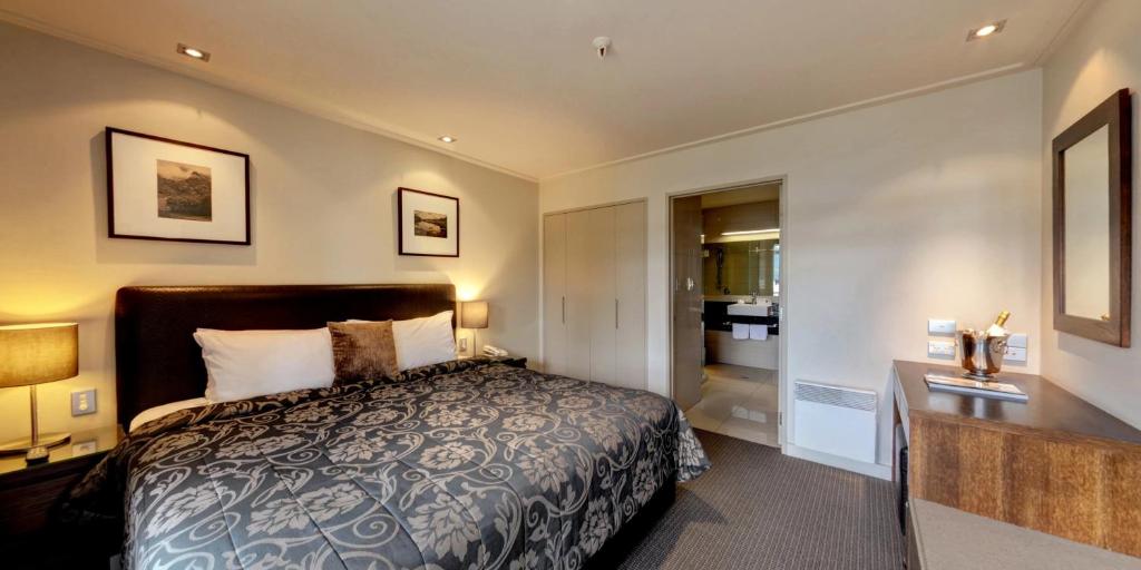 Distinction Te Anau Hotel & Villas - Resim 36