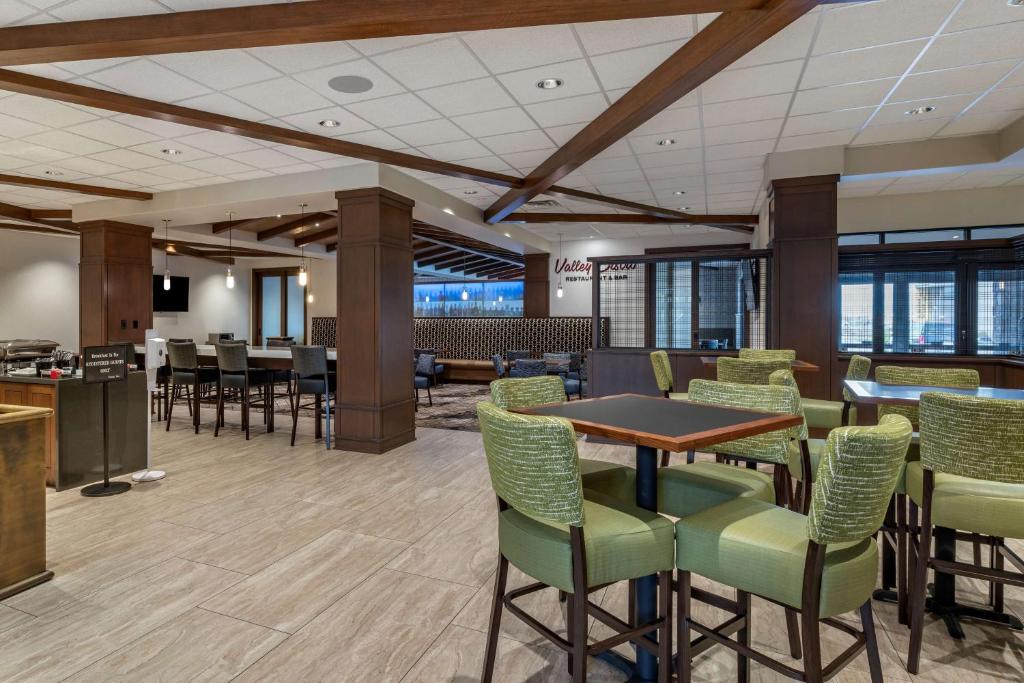Restaurace v ubytování Best Western Premier Pasco Inn and Suites