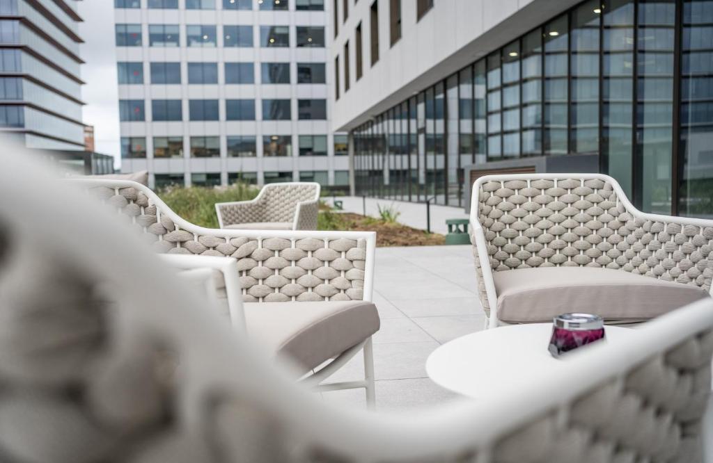 Posezení v ubytování Leonardo Royal Hotel Barcelona Fira