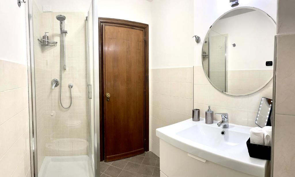 Leonardo & Davide Apartment Florence - 