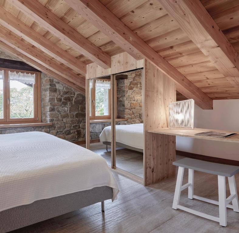 Postel nebo postele na pokoji v ubytování Apartamentos Ea Astei