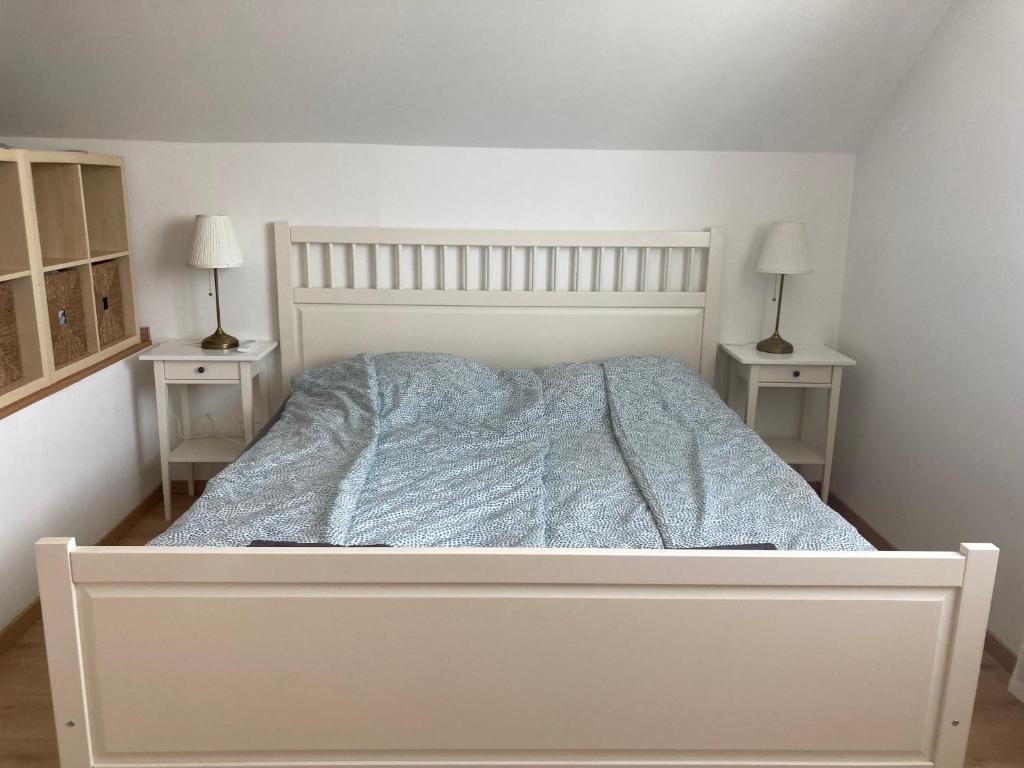 Postel nebo postele na pokoji v ubytování Karádi apartman