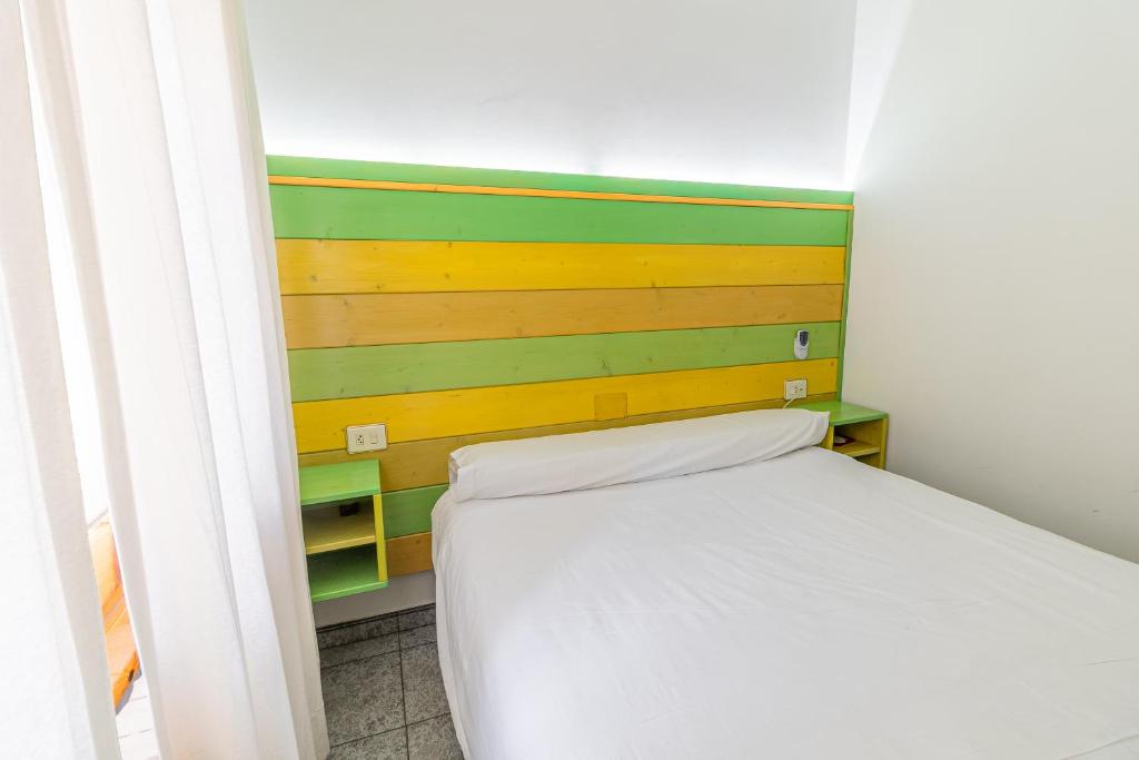 HOSTAL RIO ARA BELLOSTA by Vivere Stays, Fiscal – Updated ...