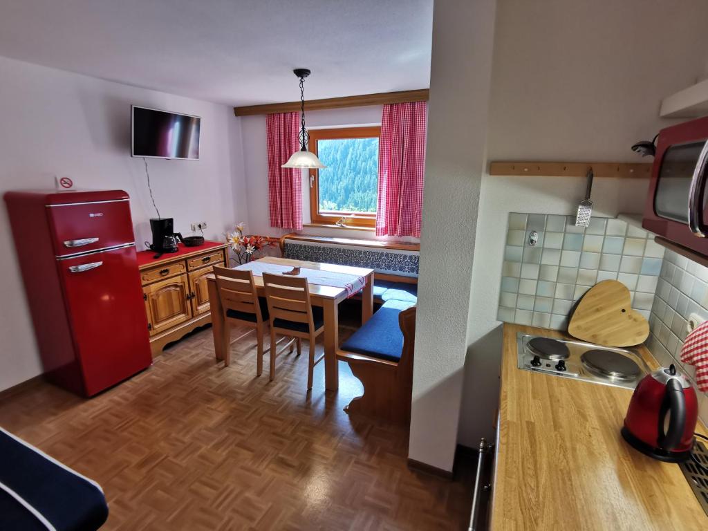 Ferienwohnungen Böhm - Appartement Met Uitzicht Op De Bergen