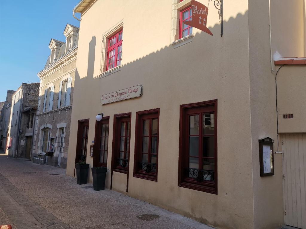 Le Relais du Chapeau Rouge (Hotel), Saint Loup Lamaire (France) Deals