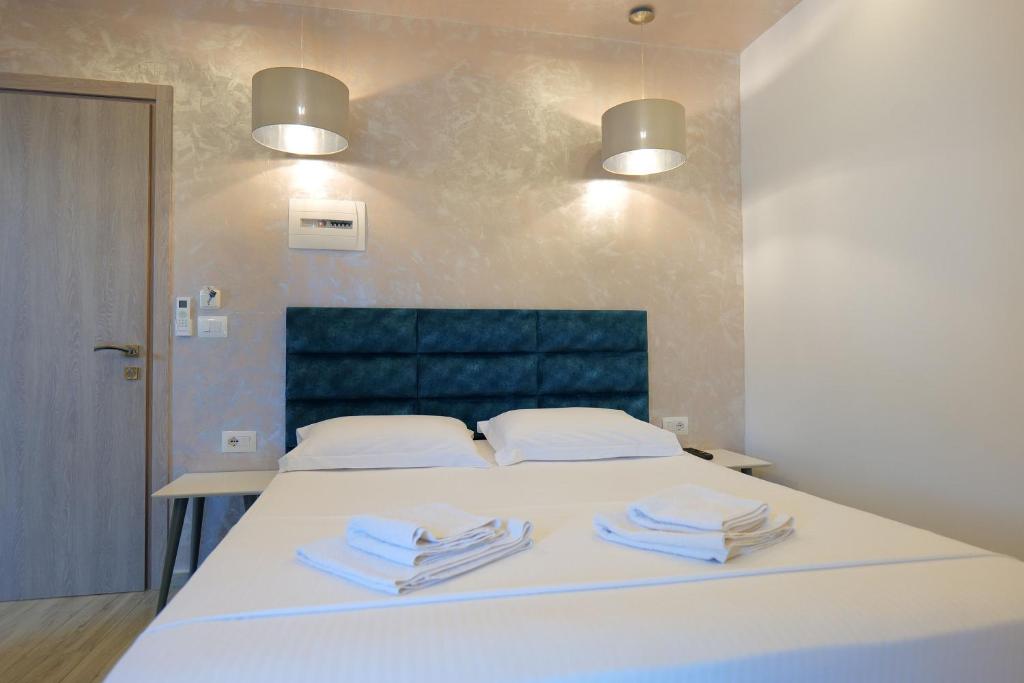 Kuburi Hotel - Imazhi 7