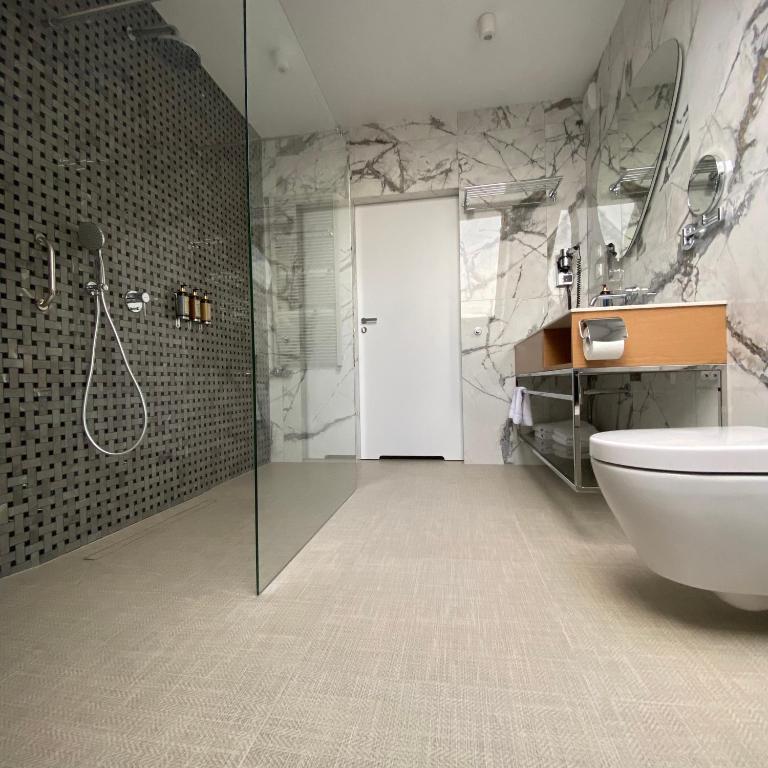 Hotel Zhong Hua - Resim 12