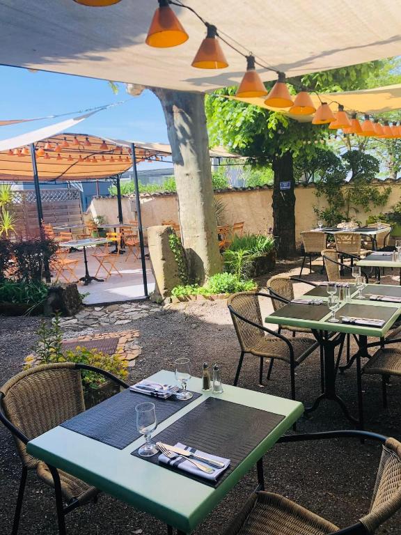 Restaurace v ubytování L'Auberge des Collines