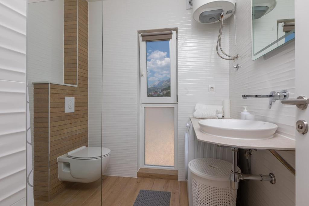 Kúpeľňa v ubytovaní Apartment S&S Deluxe Makarska